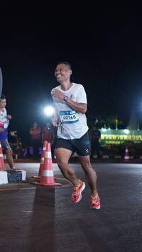 BIB: 40768
                            <button type="button" onclick="openModal(23010152)" class="btn btn-primary btn-sm float-right btn-popup" data-toggle="modal" data-target=".modal-high-quality">
                        <i class="fas fa-shopping-cart"></i> Add to Cart
                    </button>
                                            <button type="button" onclick="isThisMe(23010152, true)" class="btn btn-success btn-sm float-right btn-popup btn-isme hidden" data-toggle="tooltip" data-placement="bottom" title="นี่คือรูปของคุณใช่ไหม คลิกที่นี่เพื่อเอาเข้าอัลบั้ม">
                        <i class="fas fa-plus"></i> Add to album
                    </button>
                    <button type="button" onclick="isThisMe(23010152, false)" class="btn btn-warning btn-sm float-right btn-popup btn-isnotme hidden">
                        <i class="fas fa-ban"></i> Remove from album
                    </button>